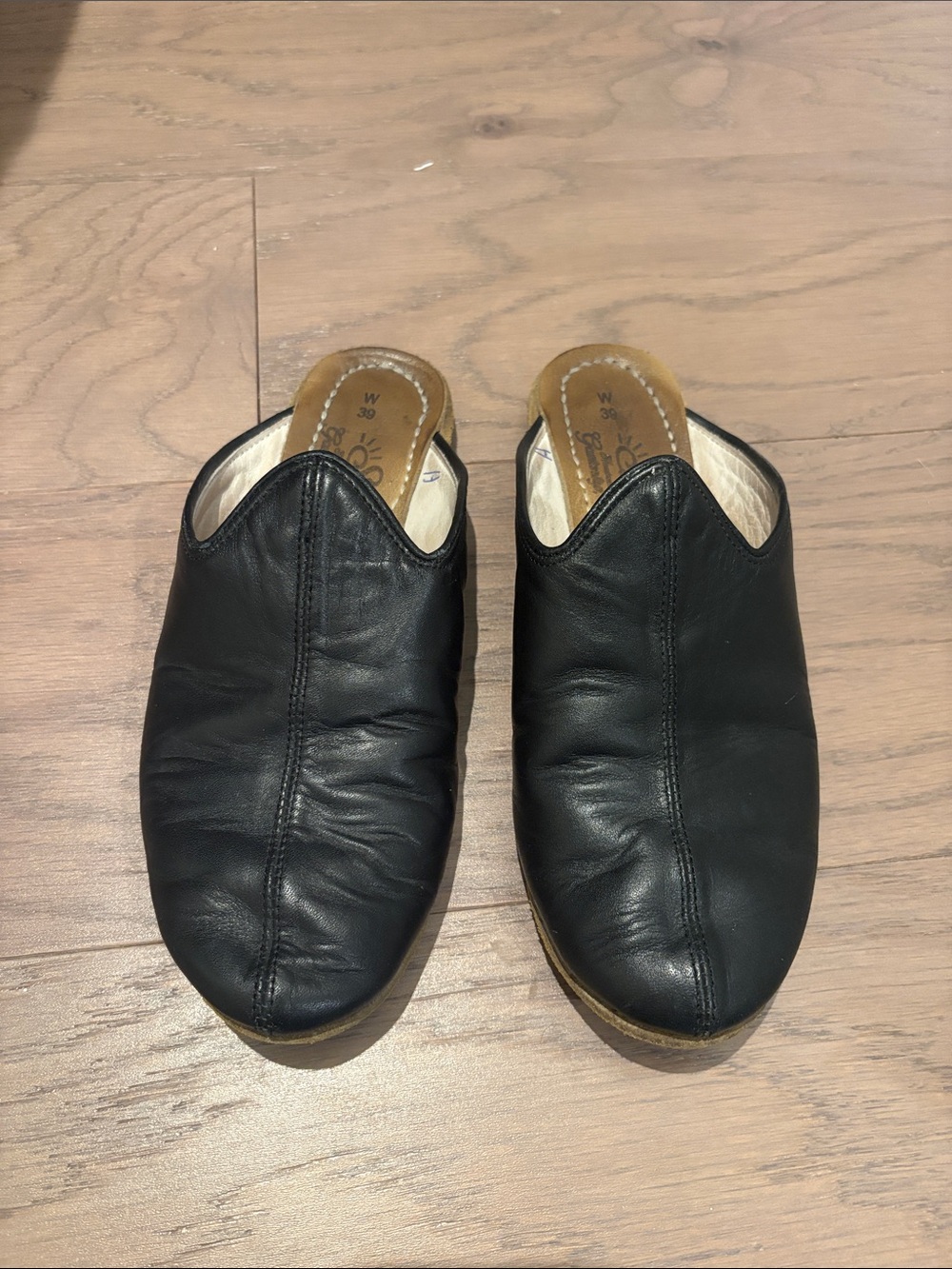 Sabah Black Leather Slip-On Loafers